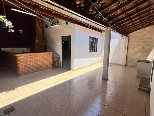 #85 - Casa para Venda em Bauru - SP